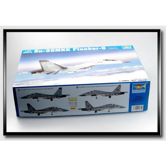 Trumpeter 02271 1/32 Sukhoi Su-30MKK Flanker G