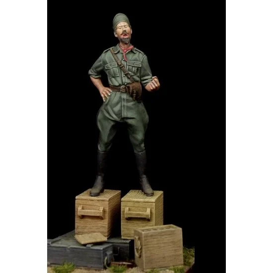The Bodi 35121 1/35 WWII Italian Officer - Singing (resin)