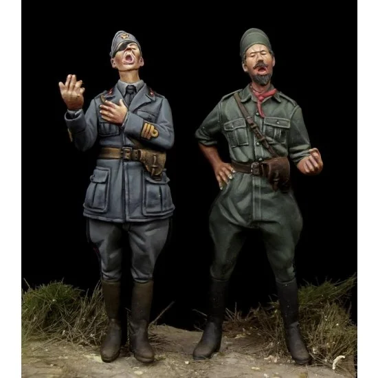 The Bodi 35123 1/35 "Heil Puccini!" Singing Italian Officers (2 figures) - Model Figures