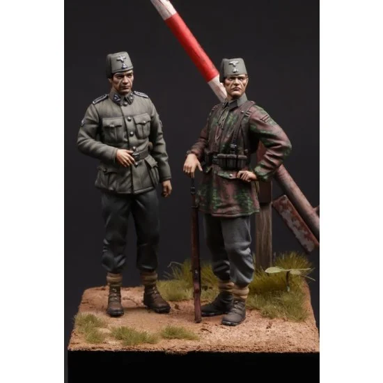 The Bodi 35210 1/35 WWII Waffen SS Soldiers - Division 'Handschar'