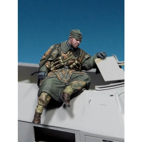 The Bodi 35222 1/35 WWII Sd.Kfz. 251 Half-truck Rider #4