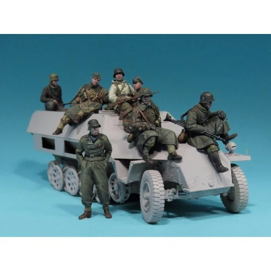 The Bodi 35225 1/35 WWII Unternehmen Wacht am Rhein 1944 (7 figures) - Model Figures