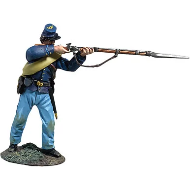 Union Corporal in State Jacket Standing Firing William Britain (31411)