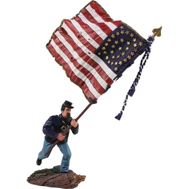Union 20th Maine Flagbearer, National Color 1/30 Figure William Britain (31246)