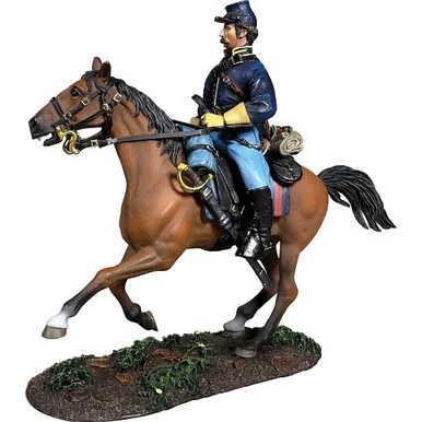 Union Cavalry Trooper Mounted on Trotting Horse 1/30 Figure William Britain (31440)