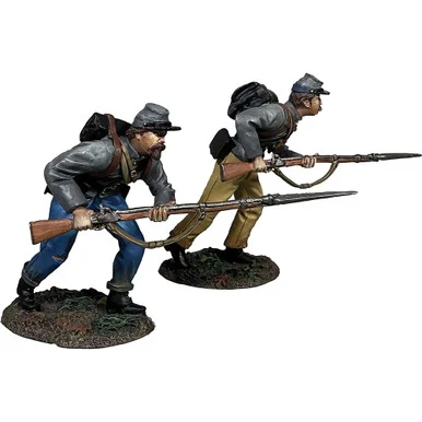 Confederates Charging with Bayonets 1/30 Figure Set William Britain (31501)