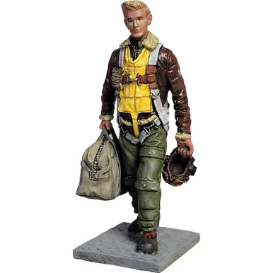 U.S.A.A.F. Heavy Bomber Crewman Walking 1/30 Figure William Britain (10207)