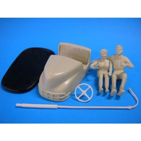 The Parts Box 1343 1/25 Dodgem Car & Happy Couple (1 car + 2 figures) - Model Cars