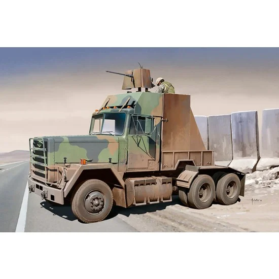 Trumpeter 01084 1/35 M915 6x4 Semi-tractor Gun Truck