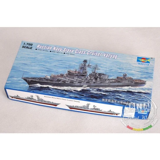Trumpeter 05721 1/700 Russian Navy Slava Class Cruiser Varyag - Model Ships & Boats