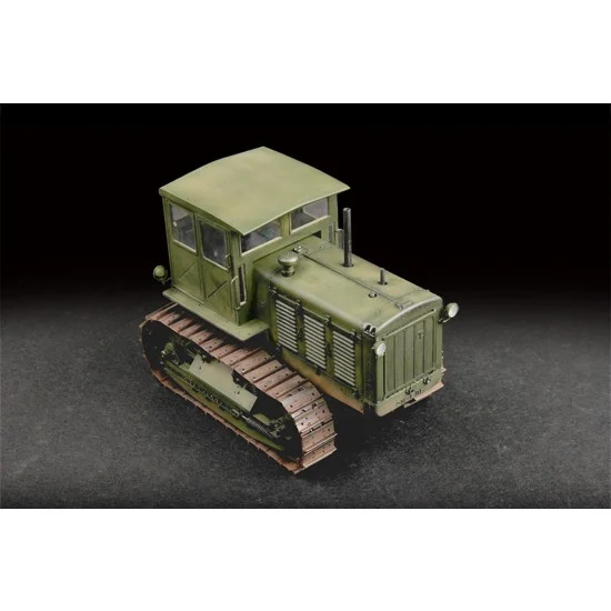 Trumpeter 07111 1/72 Russian ChTZ S-65 Tractor with Cab