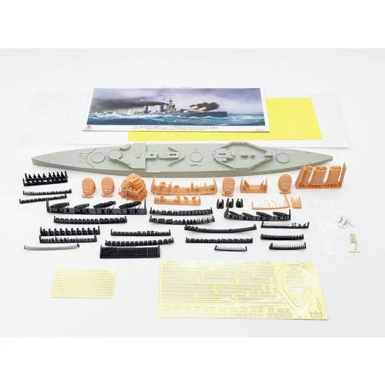 Triumph Model TM70012WL 1/700 WWI Royal Navy Battlecruiser Princess Royal 1914-1916 2 in 1 (Water Line Ver.) [Limited Edition]
