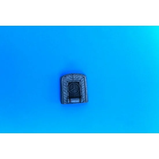 U Models 263 1/35 Mercedes 1500 A / S Winter Radiator Cover (Opened) - Military Vehicles & Tanks