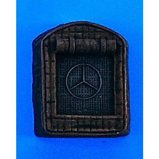 U Models 276 1/35 Mercedes 4500 Winter Radiator Cover (Opened) - Military Vehicles & Tanks