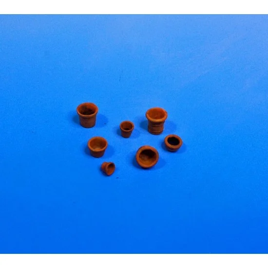 U Models 350 1/35 Small Flower Pots - Scenics & Diorama