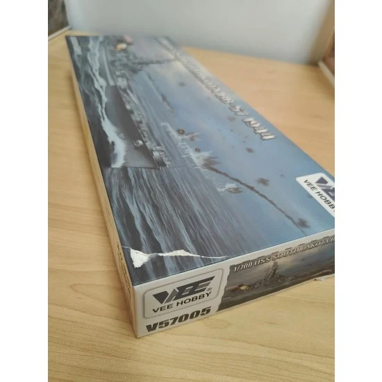 VEE HOBBY V57005-DA 1/700 USS South Dakota BB-57 1944 Standard Edition (box damaged)