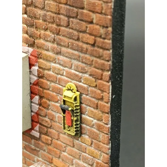 VG DioModels VG64012 1/35 Electric Switch #1 - Scenics & Diorama
