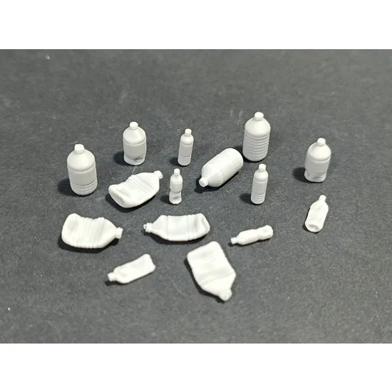 VG DioModels VG64070 1/35 Large Bottles and Cans set - Scenics & Diorama