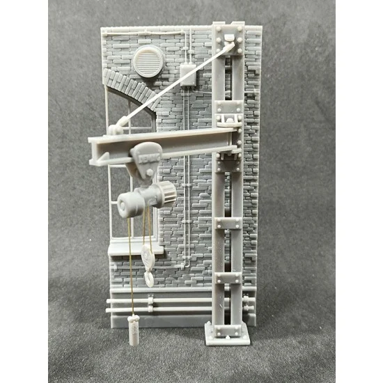 VG DioModels VG64503 1/35 Factory Section with Hoist (wall 70mm x 140mm) - Scenics & Diorama