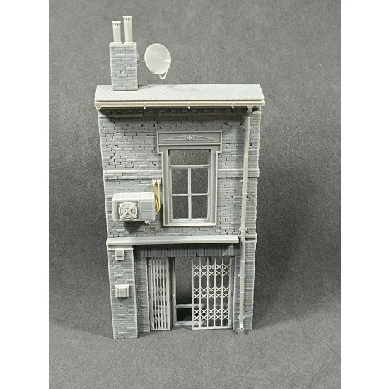 VG DioModels VG64505 1/35 Shop Facade (11.5cm x 3cm x 25cm) - Scenics & Diorama