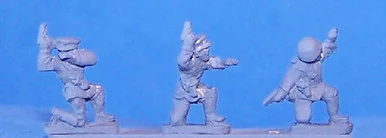 PIG080648 - RUSSIAN OFFICERS KNEELING