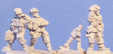 PIG080224 - BRITISH PARAS WITH 3 MORTARS