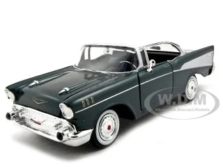 1957 Chevrolet Bel Air Green 1/24 Diecast Model Car by Motormax - Chevrolet Models