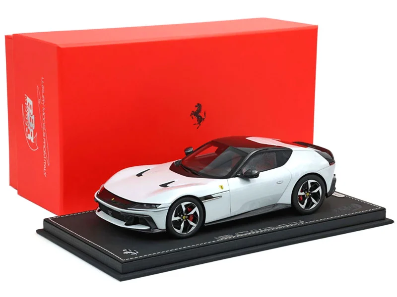 Ferrari 12Cilindri Bianco Artico (Artic White) with Black Top with DISPLAY CASE Limited Edition to 48 pieces Worldwide 1/18 Model Car by BBR - Ferrari Models