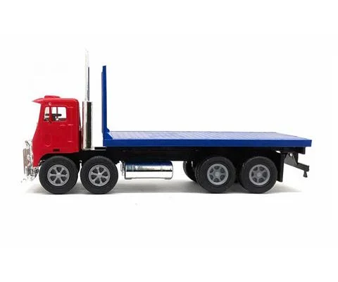 White RD Commander Twin Steer Truck - PROMOTEX