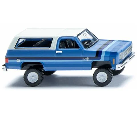1975-76 Chevrolet K5 Blazer in Blue and White