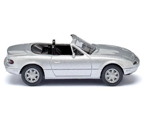 1989-90 Mazda MX5 Convertible in Metallic Silverstone