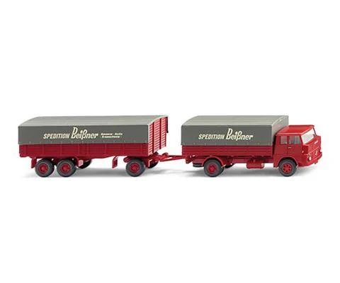 BeiBner Forwarding Company - 1961-65 Henschel HS 14/16 Flatbed Road Train