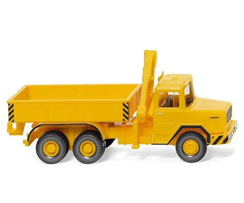 Magirus Deutz Heavy Duty Tractor Unit in Traffic Yellow - WIKING