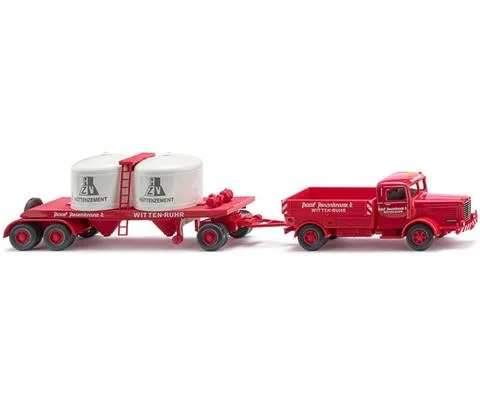 Rosenkranz - 1950-56 Bussing 8000 with Chemical Trailer