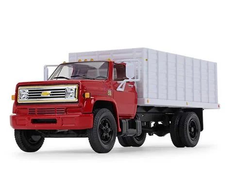 1970s Chevrolet C65 Grain Truck in Red and White with Corn Load - FIRST GEAR