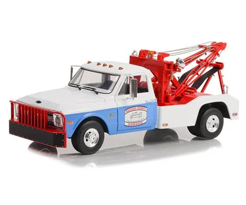 Hazzard County Garage - 1969 Chevrolet C-30 Dually Wrecker