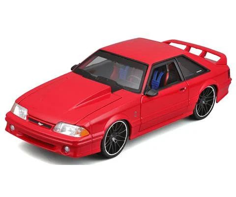 1993 Ford Mustang SVT Cobra in Red - Maisto Design Muscle Series