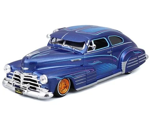 1948 Chevrolet Fleetline in Metallic Blue - Lowriders