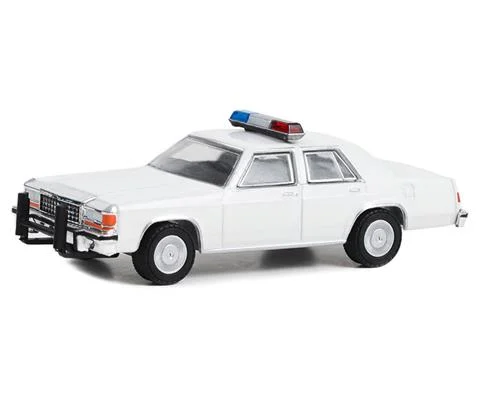 Police - 1980-91 Ford LTD Crown Victoria with Light Bar and Push Bar in White