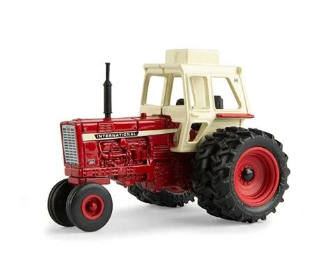 Farmall 856 Tractor - ERTL