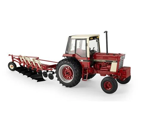 International Harvester 986 with 720 Plow - Precision Heritage