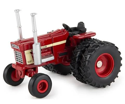 International Harvester 1468 V8 Tractor - ERTL