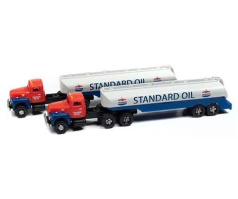 Standard Oil - 1954 IH R-190 Tractor with Tanker Trailer - 2-Pack