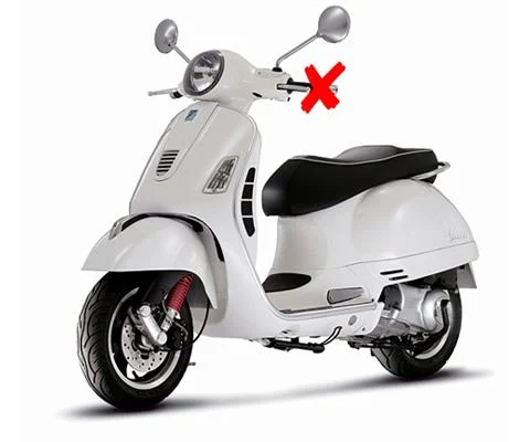 Vespa GTS 300 Super Scooter in White - Scale Model