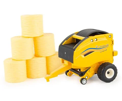 New Holland 561 Round Baler with Bales - ERTL