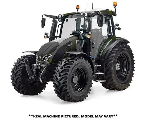 Valtra G135 Tractor in Matte Black - UNIVERSAL HOBBIES