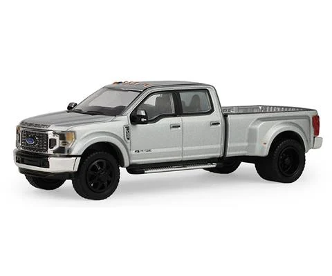 2022 Ford F-450 Super Duty in Iconic Silver