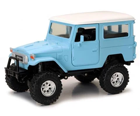 Toyota FJ40 Land Cruisier with Suspension in Light Blue - Xtreme Adventure