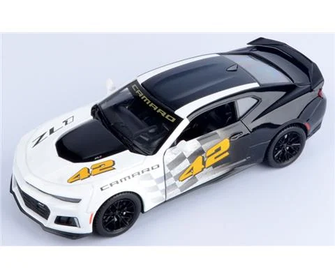 #42 - 2017 Chevrolet Camaro ZL in White and Black