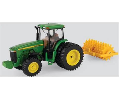 John Deere 8200 Tractor with Sheepsfoot - ERTL